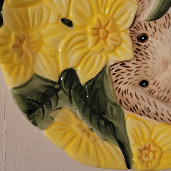 Pair of Adorable Cracker Barrel Easter Treasure 3D Bunny Plates - Picture 12 of 16